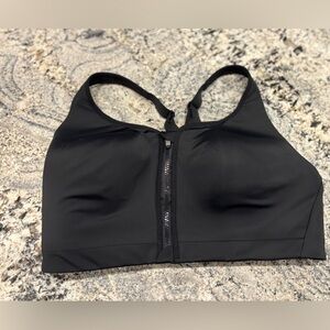 Athleta 38 DD front zip sports bra Black Sports Bra